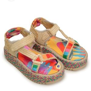 Farm Rio Colorful Toucans Flatform Raffia Velcro Sandal